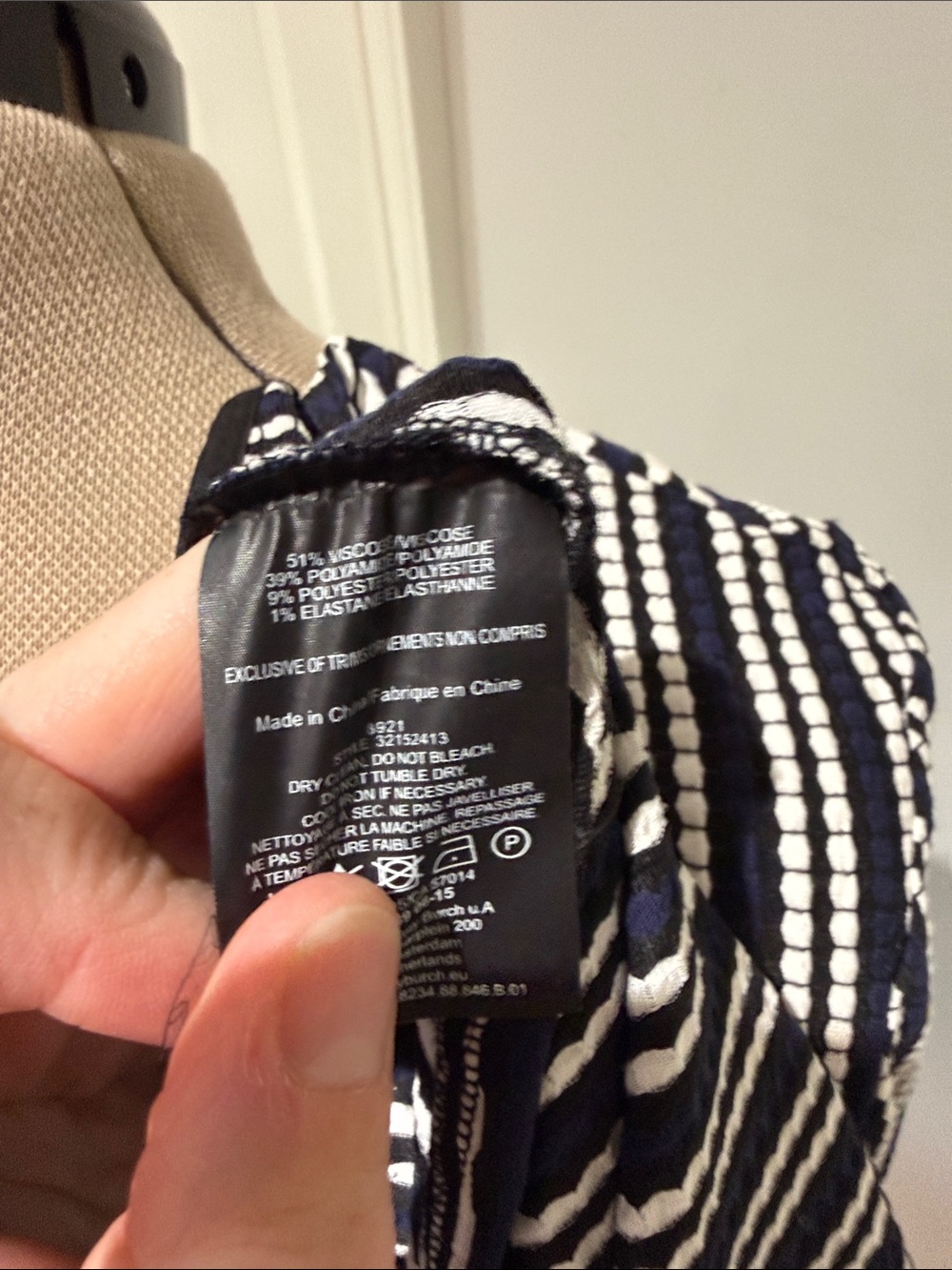 Tory Burch Oxford Navy Stripe Long Sleeve Jacquard Wrap Stretch knit Dress M - Picture 8 of 8